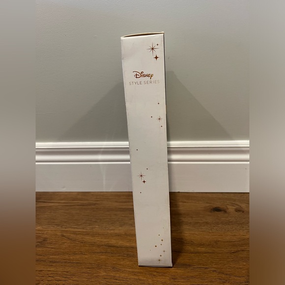 Disney Princess Style Series Mulan doll - Picture 2 of 6